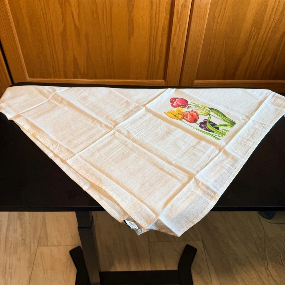 Mary Lake-Thompson Flour Sack Kitchen Towel 30x30 White New Floral Tulips Cotton
